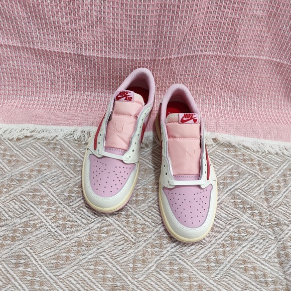 Travis Scott Shoes - Travis Scott Pink and White Women's Low-Top Sneakers